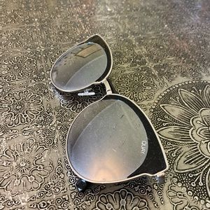 QUAY MIA BELLA SUNGLASSES